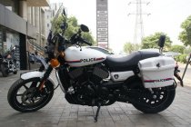 Customized Harley-Davidson Street 750 for Gujarat Police side