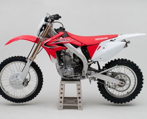 Honda CRF450x Tested - The Best Off-Road Bike Ever Made!- Dirt Attention to detail is what