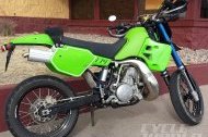 KX500 in front of Denny's