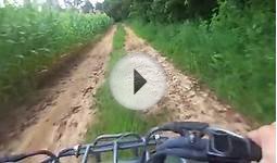Beat around 4-wheeler Kawasaki Bayou 220