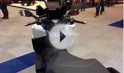 New Honda Forza 125 Close up Walkaround - UK Motor Cycle