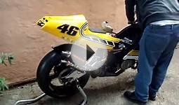 YAMAHA YZR500 500CC V4 2 STROKE 500GP RACE BIKE WARM UP!